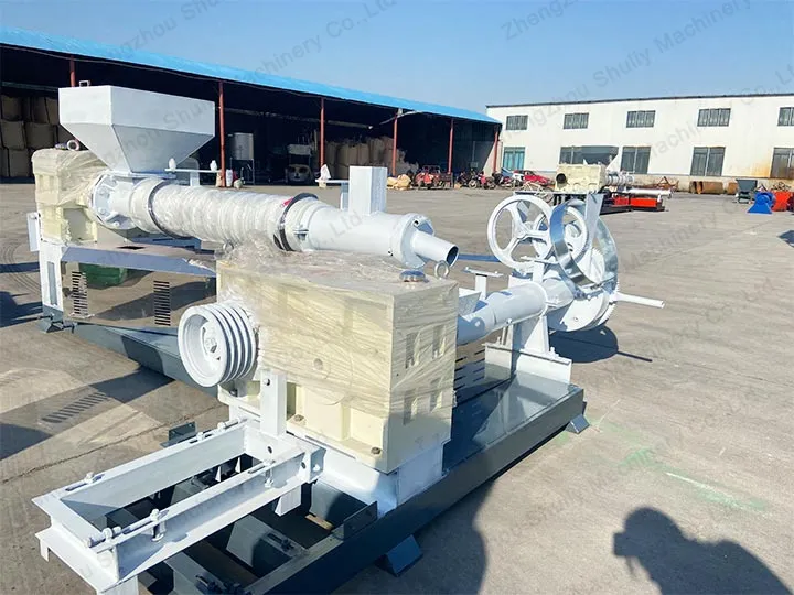 plastic recycling extruder machine