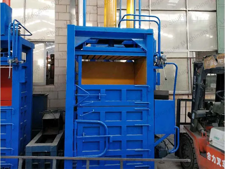 vertical baler