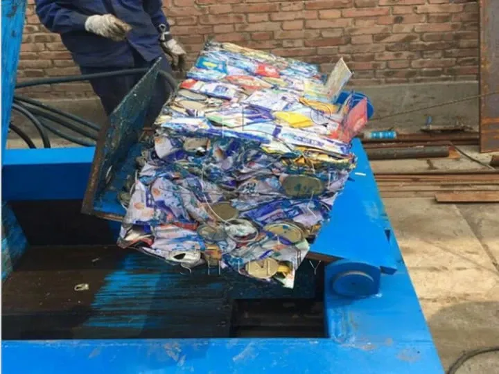 automatic metal baler