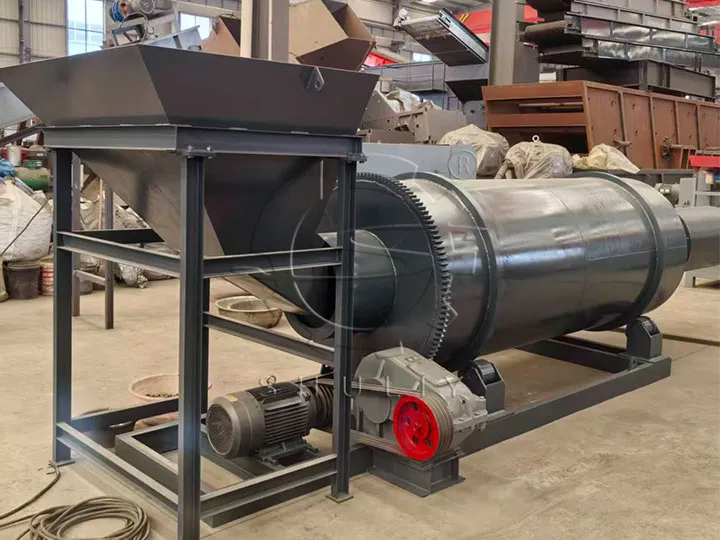 Вход для подачи металла в сухой шлифовальный станок