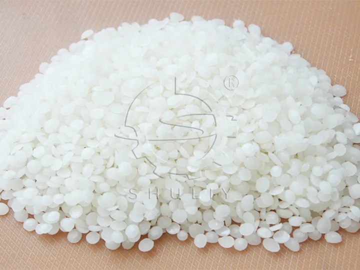 Парафиновый гранул