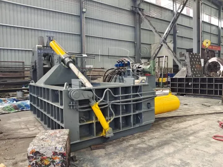 baling scrap metal