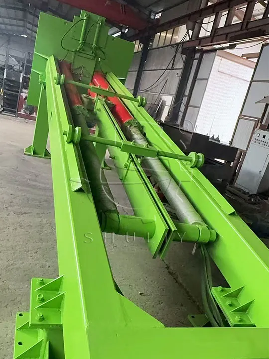 The hydraulic system of the tire debeader